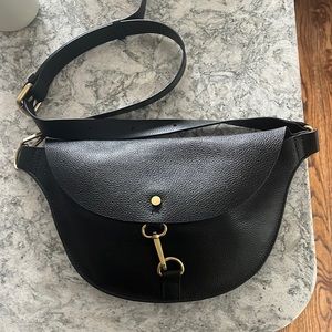 Banana republic black crossbody